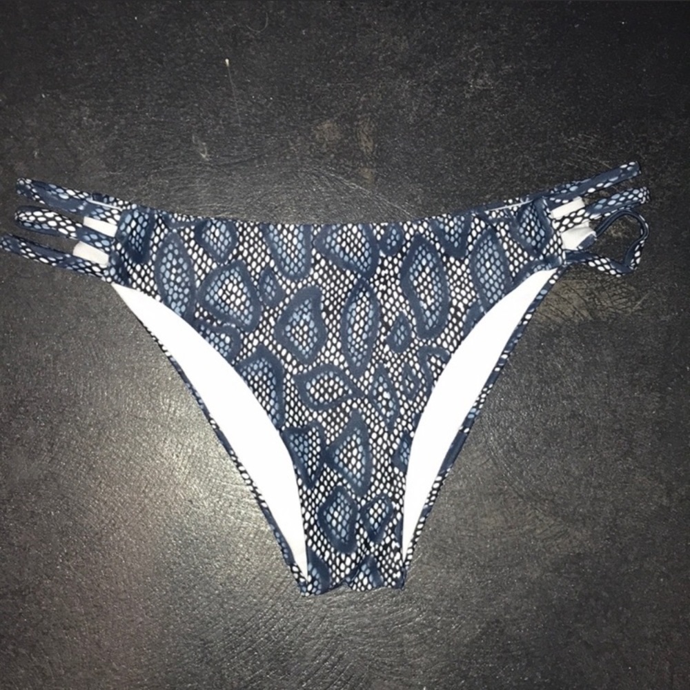 Bikini bottom